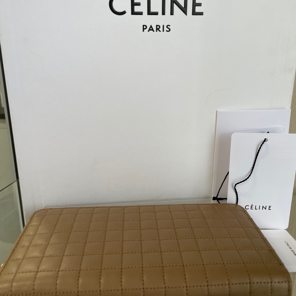 Celine women’s zippered wallet - Picture 5 of 15